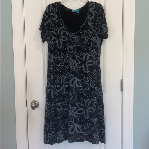fresh produce Dresses & Skirts - Fresh Produce Floral Midi Dress fresh produce Dresses & Skirts - Fresh Produce Floral Midi Dress